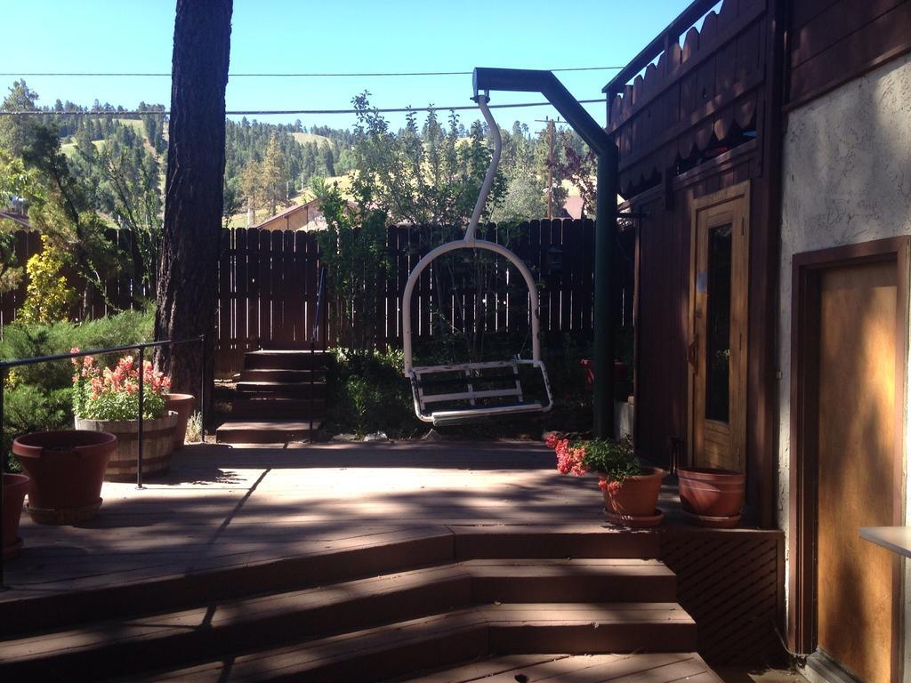 Switzerland Haus Bed And Breakfast Inn Lac Big Bear Extérieur photo
